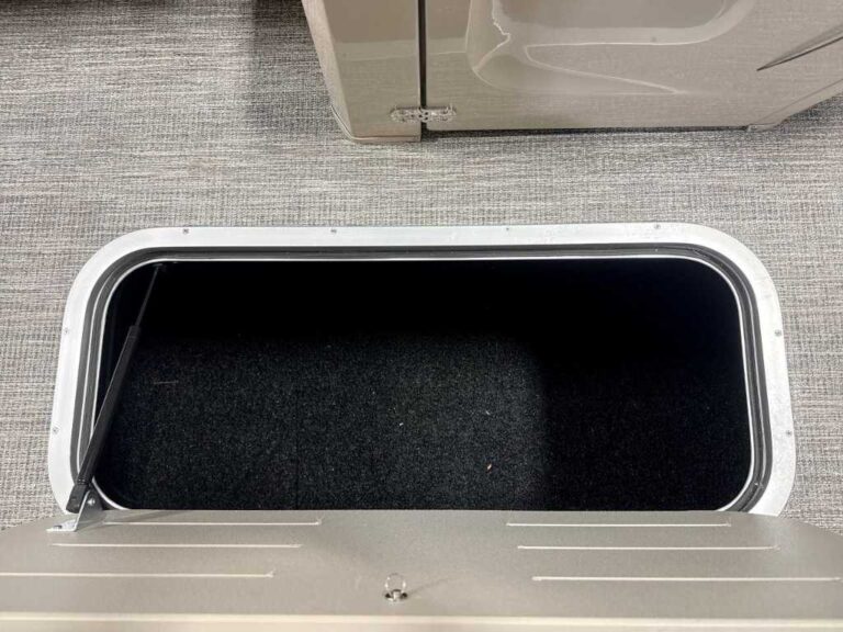 2026 Bennington 23SSB - ESP - Limited Edition US-ETWS9810K526 [photo 17]